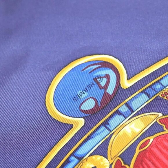 HERMES Caty Ancient Egyptian Scarab Pattern Carre 90 Scarf Silk Blue Auth 141181 - Picture 11 of 13